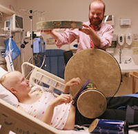 Schlaganfall - Musiktherapie fördert Rehabilitation